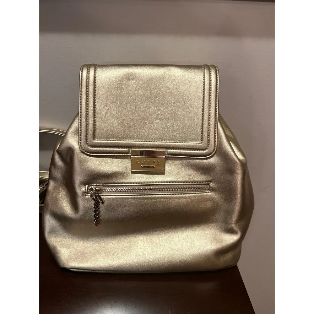 Guess Los Angeles Backpack Purse Gold Adjustable Straps Chain Handle Snap Close